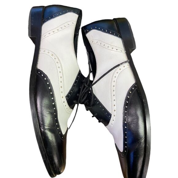 Basins two tons leather dress shoes great condition see pics sir 12 main image 4